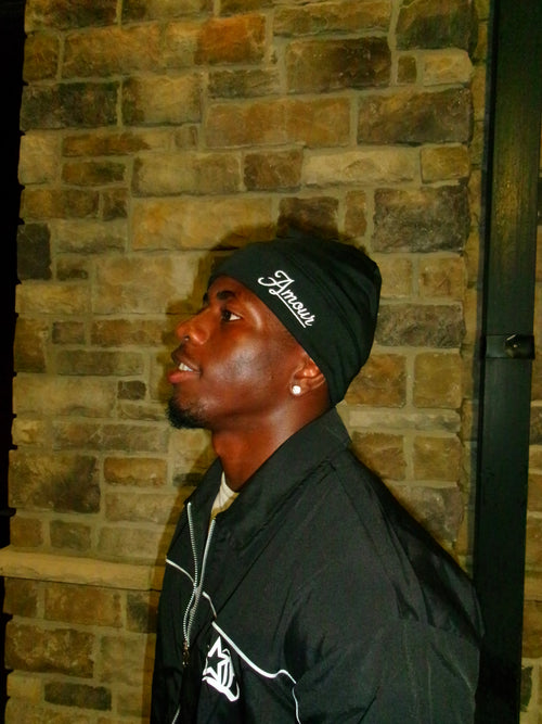 Amour Skull Cap Black and White